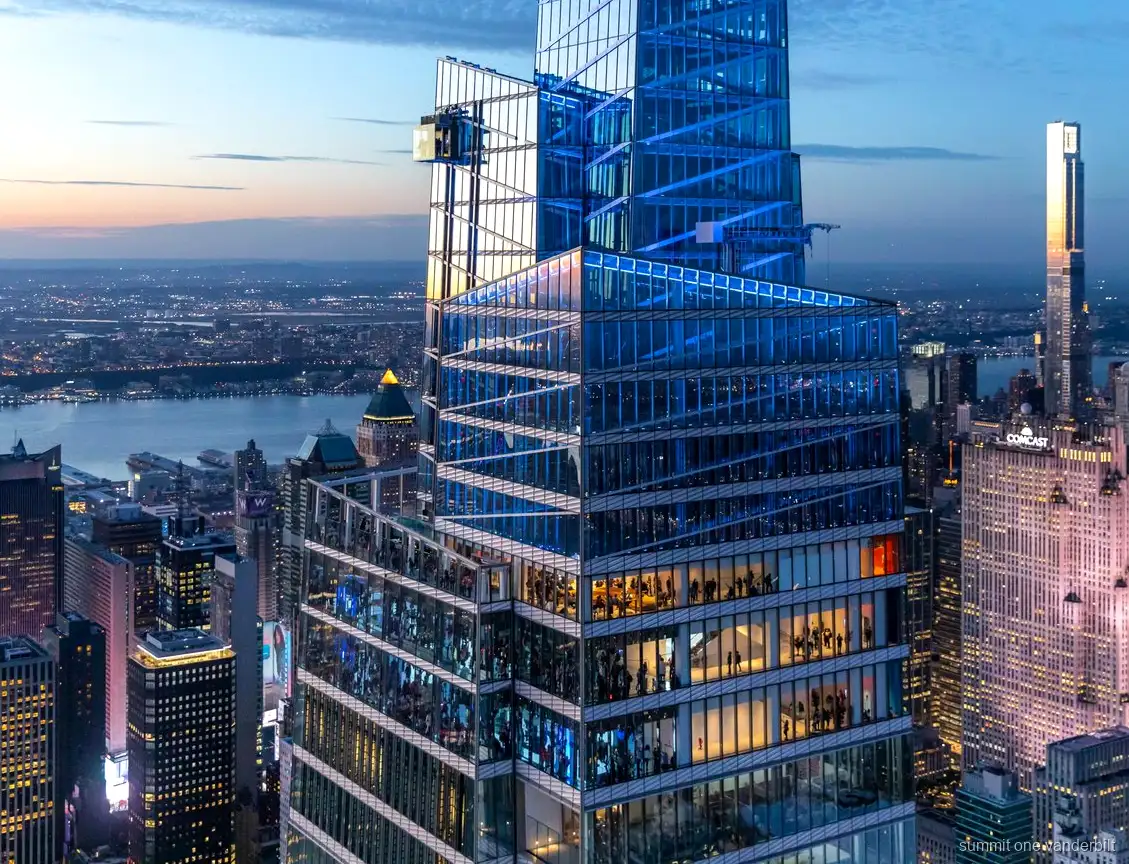 Skyline view from the SUMMIT One Vanderbilt observation deck