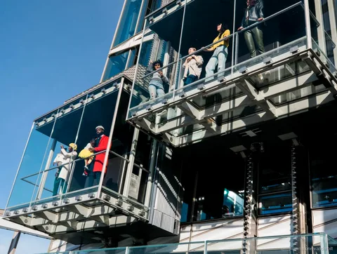 Utsikt över Manhattans skyline från terrassen på SUMMIT One Vanderbilt